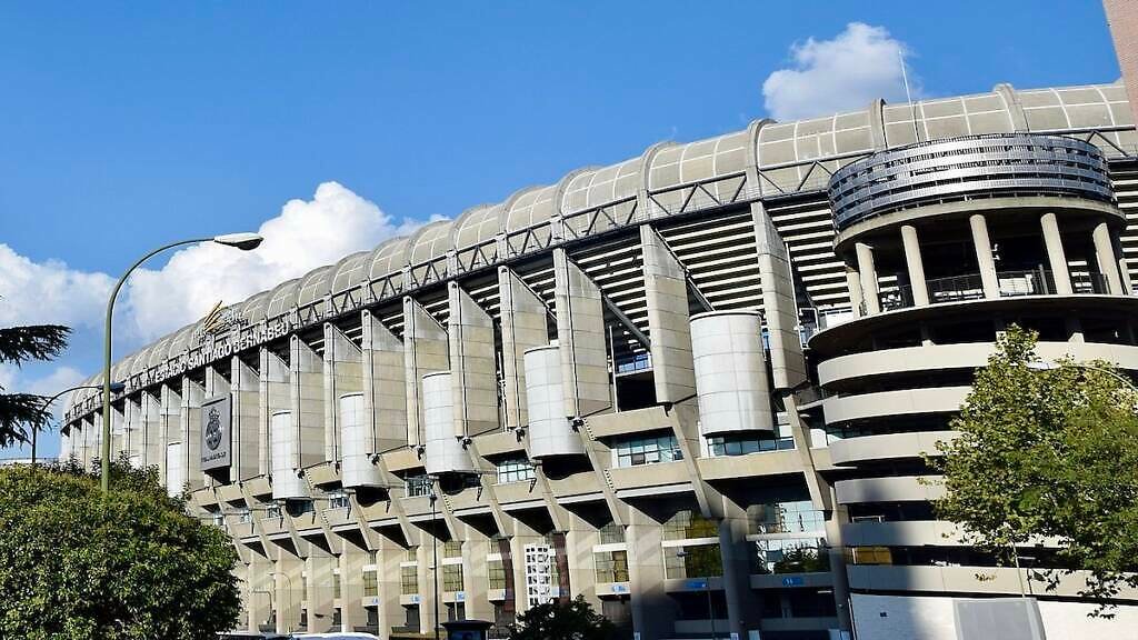 Fotbalový stadion Real Madrid (Estadio Santiago Bernabéu): zajímavosti, mapa, vstup(né) & tipy Fotbalový stadion Real Madrid v Madridu ve Španělsku