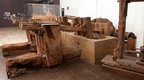 Národní muzeum vědy a techniky Leonarda Da Vinci (Museo Nazionale Scienza e Tecnologia Leonardo da Vinci): největší italské muzeum svého druhu věnované legendárnímu vynálezci Národní muzeum vědy a technologie Leonardo da Vinci v Miláně v Itálii