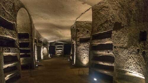 Katakomby sv. Januária (Catacombe di San Gennaro): vstup(né), otevírací doba, tipy, zajímavosti, mapa a další katakomby san gennaro italie neapol