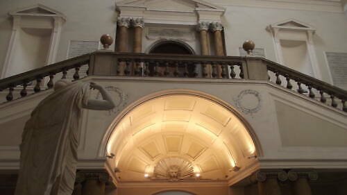 Národní archeologické muzeum v Neapoli (Museo Archeologico Nazionale di Napoli): vstup(né), otevírací doba, tipy, zajímavosti, mapa a další neapol archeologicke muzeum interier