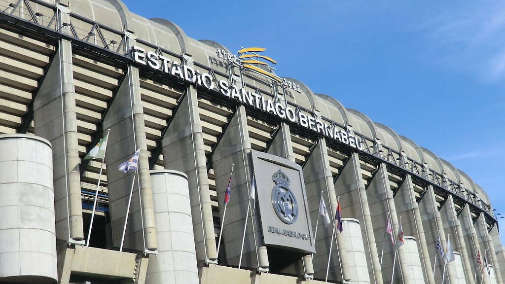 Fotbalový stadion Real Madrid (Estadio Santiago Bernabéu): zajímavosti, mapa, vstup(né) & tipy Fotbalový stadion Real Madrid v Madridu ve Španělsku