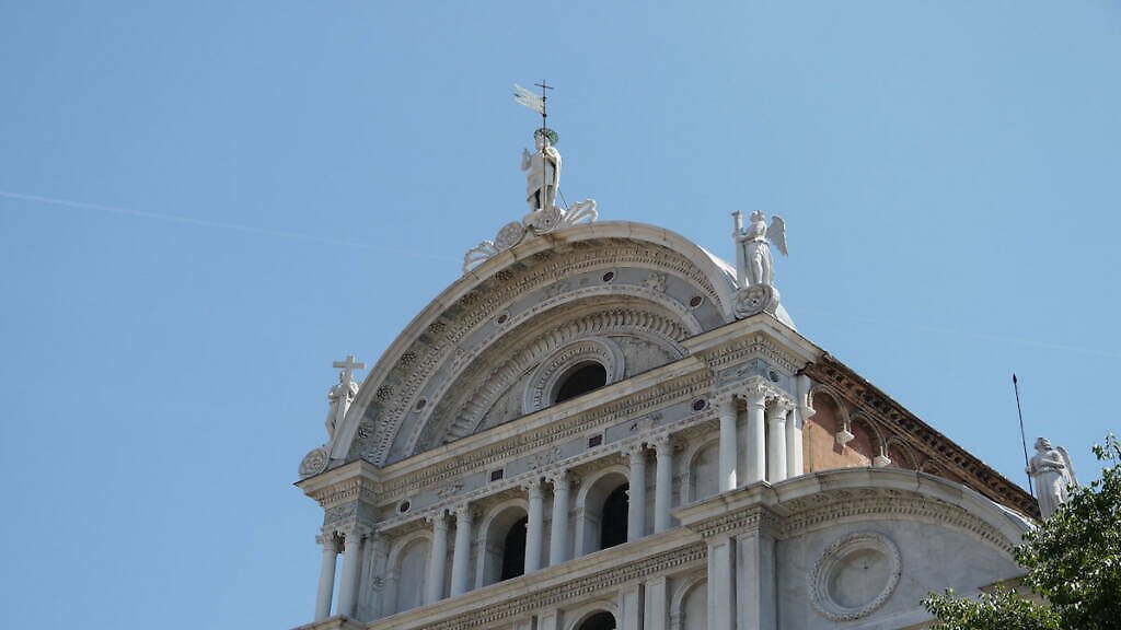 Kostel svatého Zachariáše (Chiesa di San Zaccaria): starobylý kostel s královskou kaplí, který sloužil jako hrobka benátských vládců Kostela svatého Zachariáše v Benátkách v Itálii