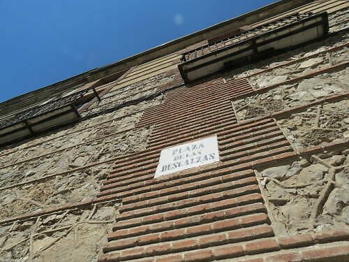 Klášter Descalzas Reales (Monasterio de las Descalzas Reales): vstup(né), otevírací doba, tipy, zajímavosti, mapa a další Klášter Descalzas Reales v Madridu ve Španělsku