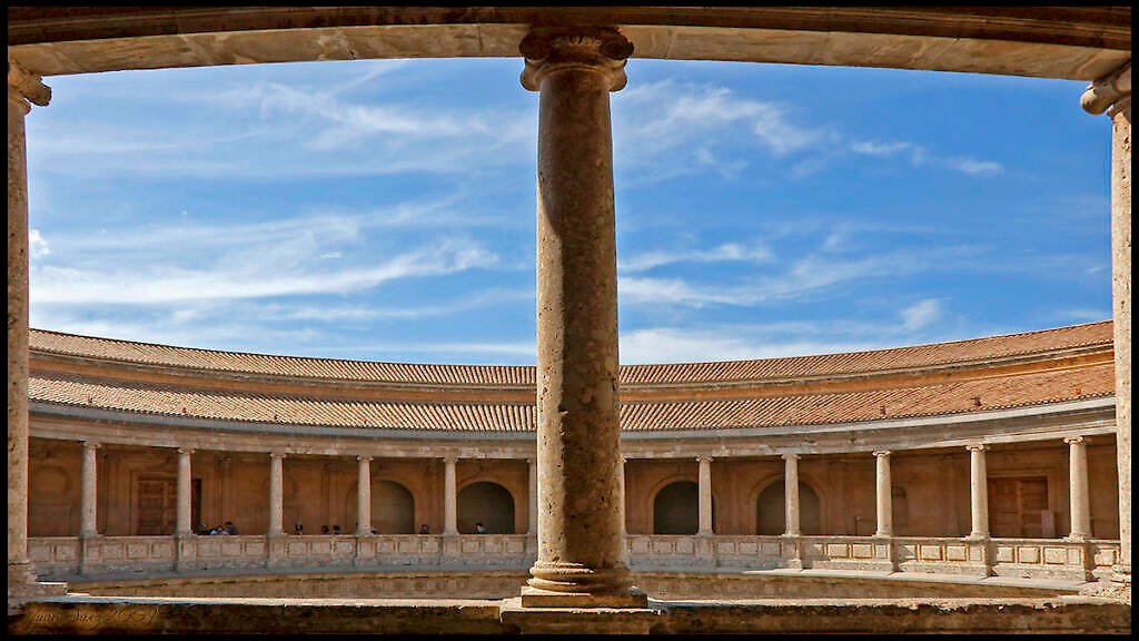 Palác Karla V. (Palacio de Carlos V): vstup(né), otevírací doba, tipy, zajímavosti, mapa a další Palác Karla V. v Alhambře v Granadě