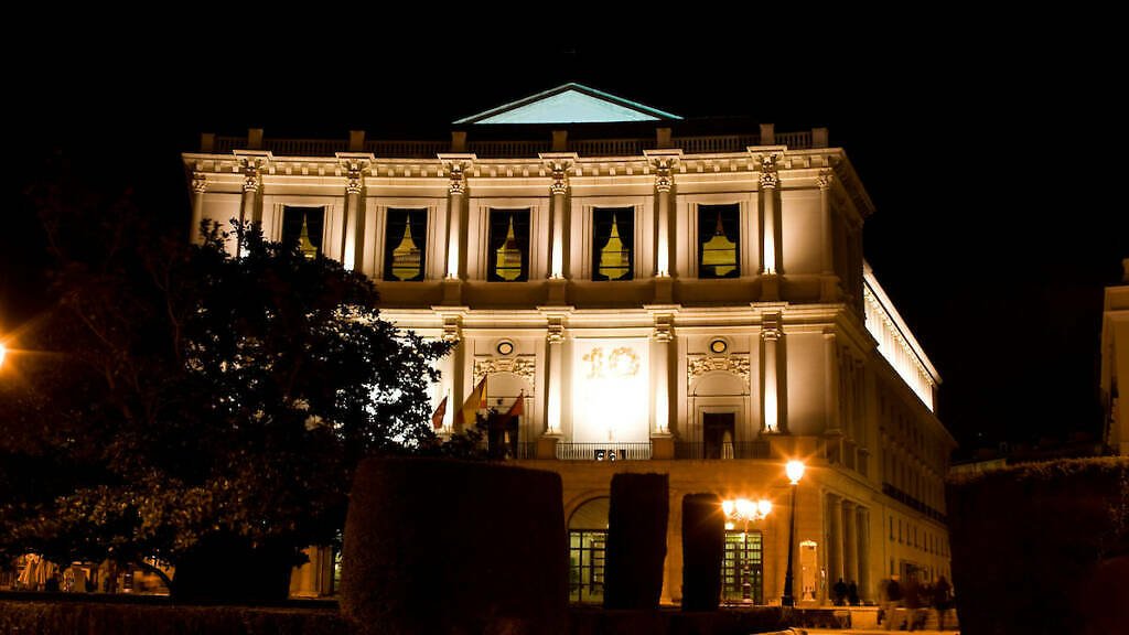 Královské divadlo v Madridu (Teatro Real de Madrid): zajímavosti, mapa, vstup(né) a tipy Královské divadlo v Madridu (Teatro Real de Madrid)