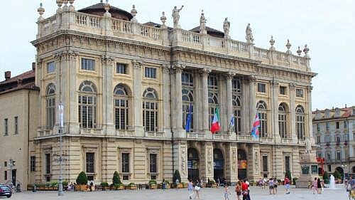Palác Madama v Turíně (Palazzo Madama di Torino): vstup(né), otevírací doba, tipy, zajímavosti, mapa a další Palác Madama (Palazzo Madama) v Turíně