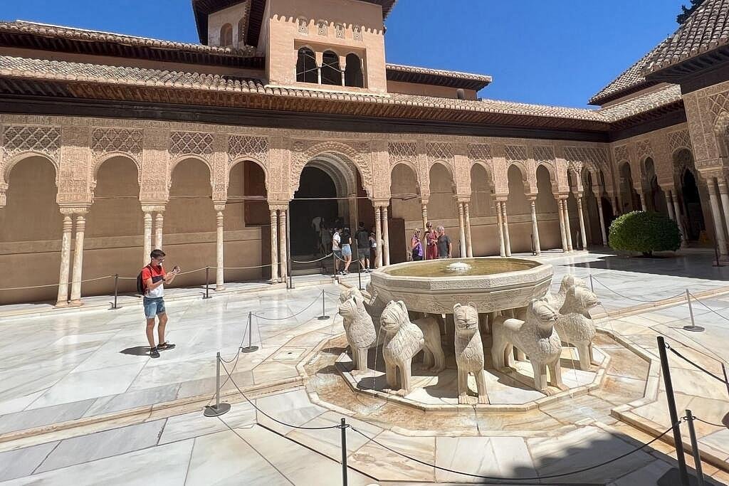 Nejkrásnější města Španělska (top 14), která doporučujeme Nejkrásnější města Španělska, Granada