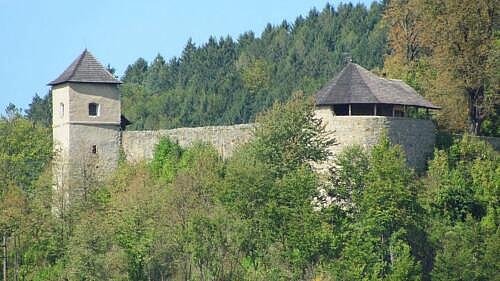 Hrad Brumov: vstup(né), otevírací doba, tipy, zajímavosti Hrad Brumov