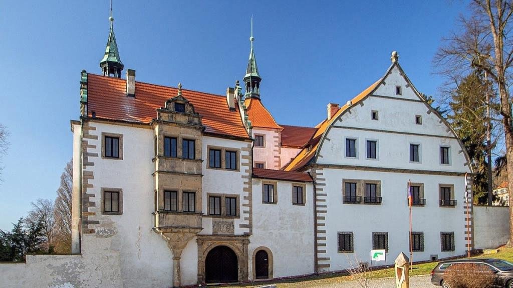 Zámek Benešov nad Ploučnicí