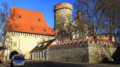 Hrad Kotnov: vstup(né), otevírací doba, tipy, zajímavosti Hrad Kotnov