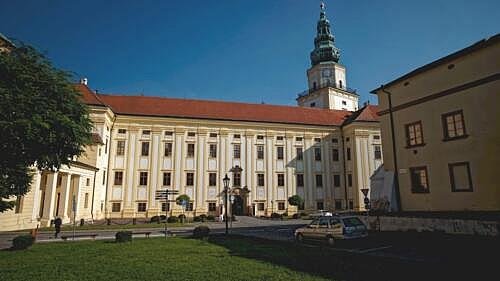 Zámek Kroměříž: vstup(né), otevírací doba, tipy, zajímavosti Zámek Kroměříž