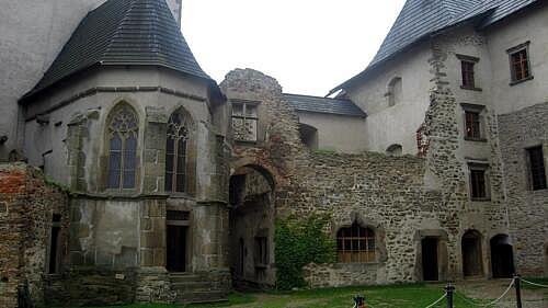 Hrad Lipnice nad Sázavou: vstup(né), otevírací doba, tipy, zajímavosti Hrad Lipnice nad Sázavou