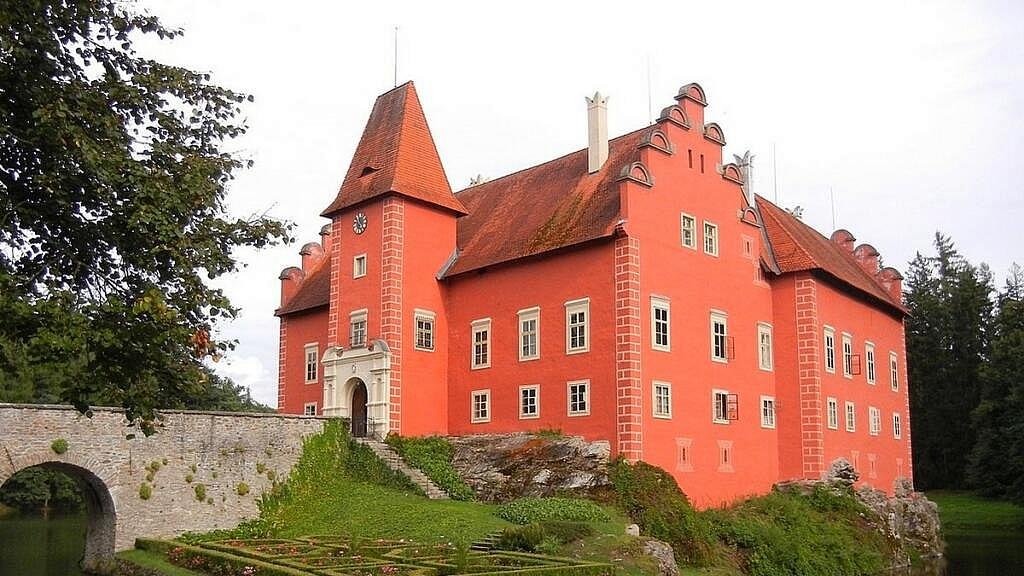 Zámek Červená Lhota