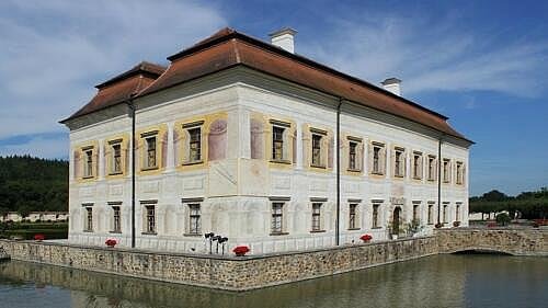 Zámek Kratochvíle: vstup(né), otevírací doba, tipy, zajímavosti Zámek Kratochvíle