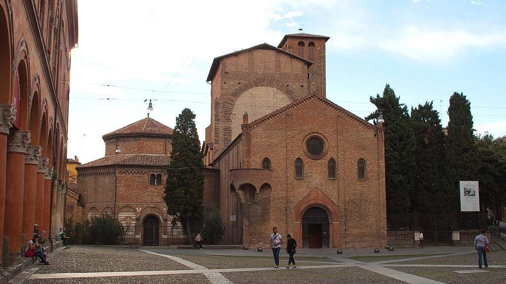 Bazilika sv. Štěpána v Boloni (Basilica di Santo Stefano di Bologna)